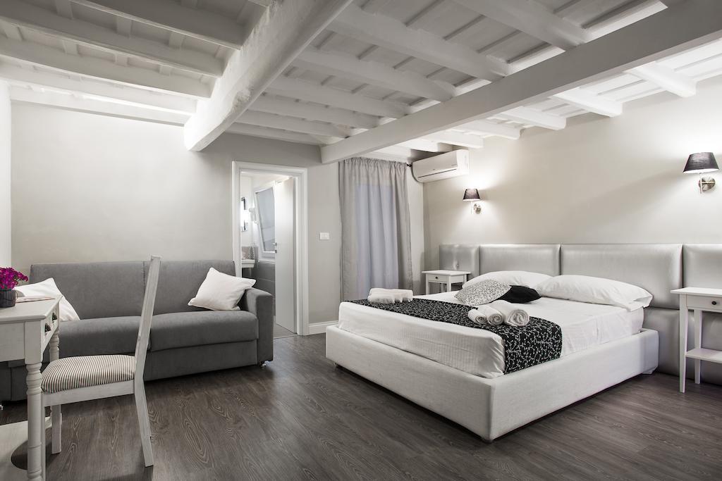 Delsi Suites Pantheon Rome Chambre photo